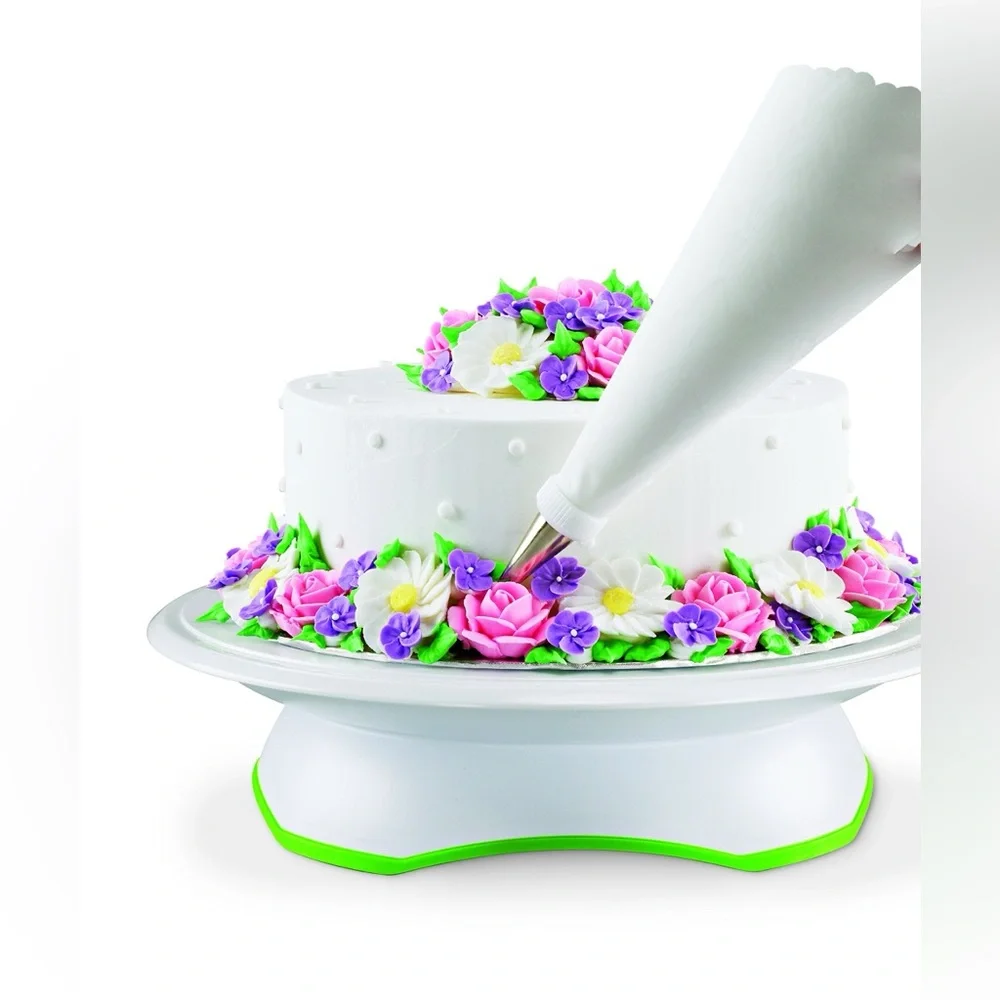 WILTON  TRIM’N TURN ULTRA CAKE TURNTABLE